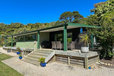 Photo of property in 14 Gibbs Road, Collingwood, 7073