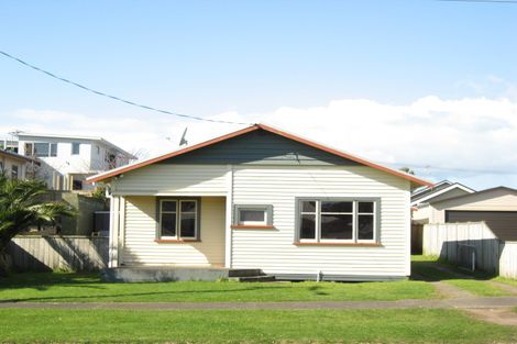 Photo of property in 15 Newton Street, Fitzroy, New Plymouth, 4312