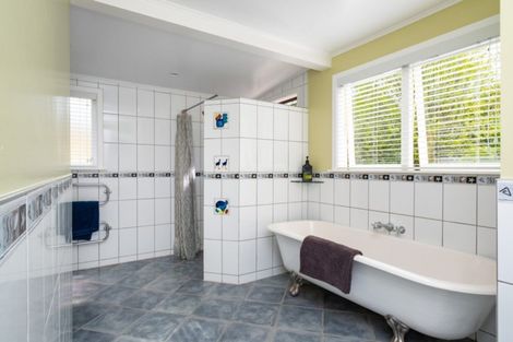 Photo of property in 198 School Road, Clive, 4102