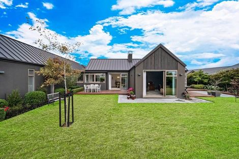 Photo of property in 2 Silver Peaks Drive, West Melton, 7618