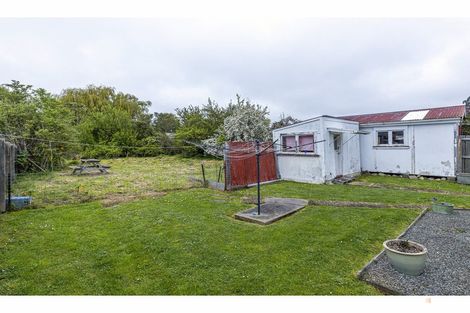 Photo of property in 28 Augustine Street, Waimate, 7924