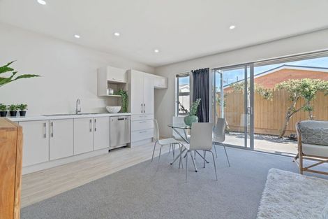 Photo of property in 11g Clarence Street South, Addington, Christchurch, 8024