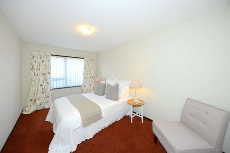 Photo of property in 11 Strathean Avenue, Avonhead, Christchurch, 8042