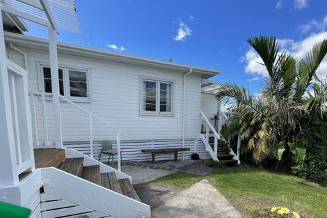 Photo of property in 12 Cameron Road, Te Puke, 3119