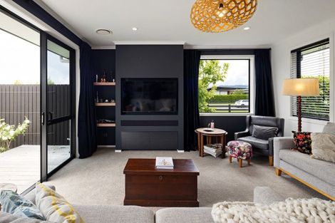 Photo of property in 7 Moemoea Place, Cambridge, 3434