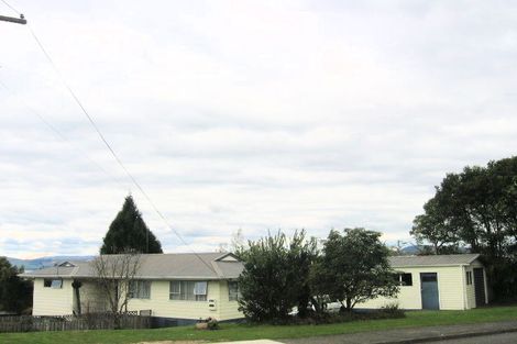 Photo of property in 96 Mallard Drive, Selwyn Heights, Rotorua, 3015
