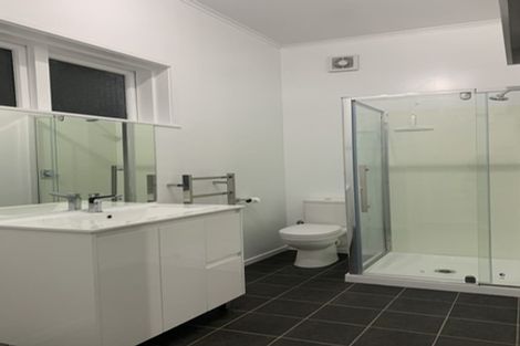 Photo of property in 72 Alexander Street, Cockle Bay, Auckland, 2014