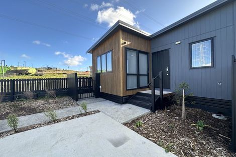 Photo of property in 25 Olearia Street, Totara Park, 2019