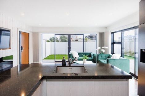 Photo of property in 29a Marine Parade South, Foxton Beach, Foxton, 4815