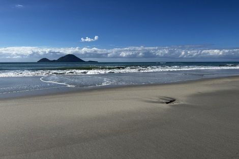 Photo of property in 2 Pacific Parade, Coastlands, Whakatane, 3120