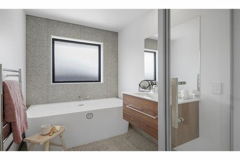 Photo of property in 16 Foster Place, Mount Pisa, Cromwell, 9383