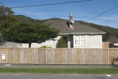 Photo of property in 16 Prebble Grove, Naenae, Lower Hutt, 5011