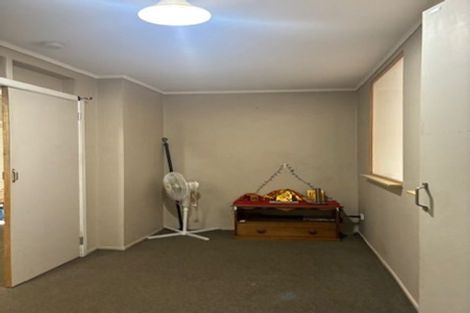 Photo of property in 2/15 Lancelot Place, Glenfield, Auckland, 0629