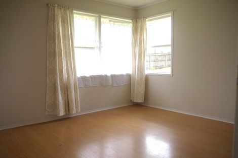 Photo of property in 2/9 Wells Road, Bucklands Beach, Auckland, 2012