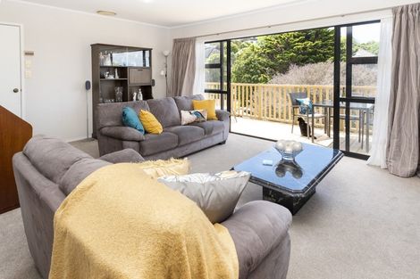 Photo of property in 79 Haseler Crescent, Howick, Auckland, 2014