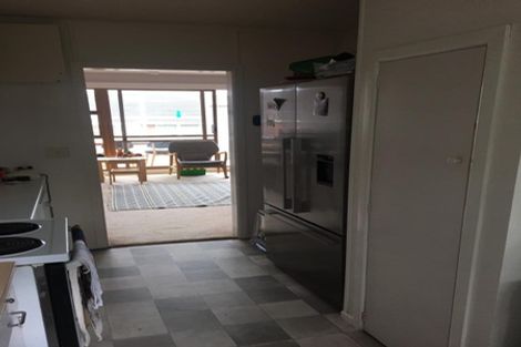 Photo of property in 2/62 Church Street, Northcote Point, Auckland, 0627