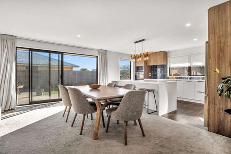 Photo of property in 19 Cressy Place, Darfield, 7510