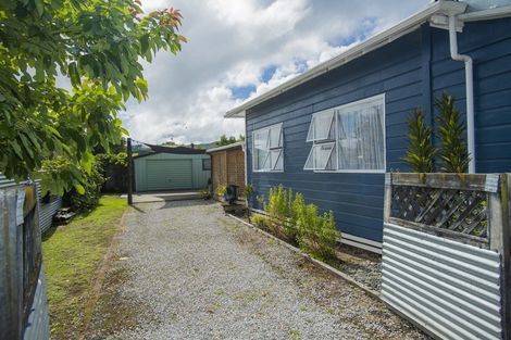 Photo of property in 2 Kara Street, Outer Kaiti, Gisborne, 4010