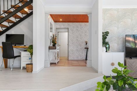 Photo of property in 22 Hoyte Place, Pukehangi, Rotorua, 3015