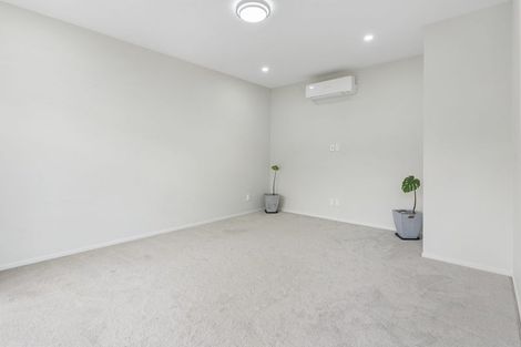 Photo of property in 21c Cherry Tree Place, Massey, Auckland, 0614