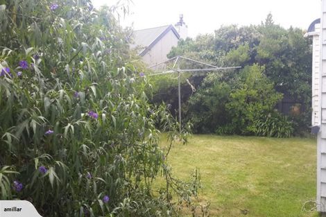 Photo of property in 174 Marine Parade, Bluff, 9814