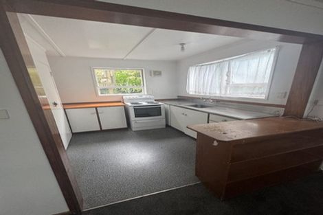 Photo of property in 2/65 Mandalay Terrace, Khandallah, Wellington, 6035