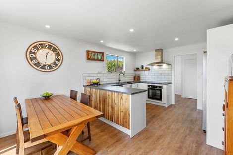 Photo of property in 8 Manawa Avenue, Raumati Beach, Paraparaumu, 5032
