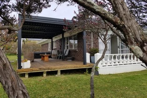 Photo of property in 1/2 Palm Court Drive, Glen Eden, Auckland, 0602