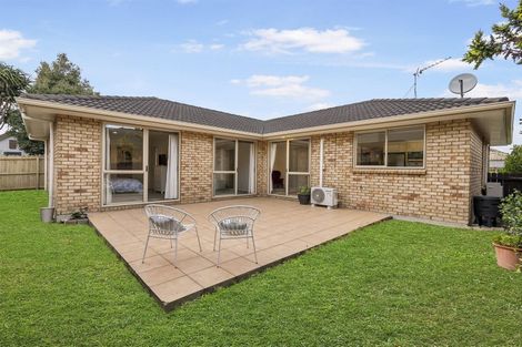 Photo of property in 44 Redcastle Drive, East Tamaki, Auckland, 2013