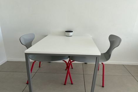 Photo of property in Beresford Apartments, 12/118 Russell Terrace, Berhampore, Wellington, 6023