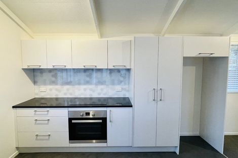 Photo of property in 7a Carr Road, Three Kings, Auckland, 1042
