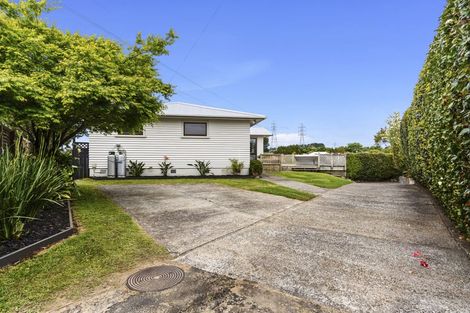 Photo of property in 30 Saxton Road, Upper Vogeltown, New Plymouth, 4310