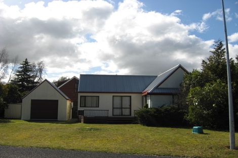 Photo of property in 1/14 Candu Lane, Kinloch, Taupo, 3377