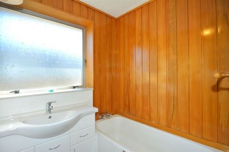 Photo of property in 32 Dunedin Street, Redwood, Christchurch, 8051