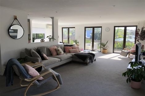 Photo of property in 29a Bay Street, Red Beach, 0932