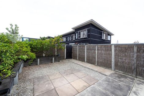 Photo of property in The Terraces, 21/9 Humber Street, Pandora, Napier, 4110