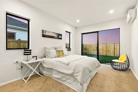 Photo of property in 4 Vinistra Road, Kumeu, 0810