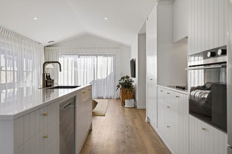 Photo of property in 11 Waterfowl Road, Jacks Point, 9371