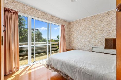Photo of property in 57 Blue Pacific Parade, Riversdale Beach, Masterton, 5872