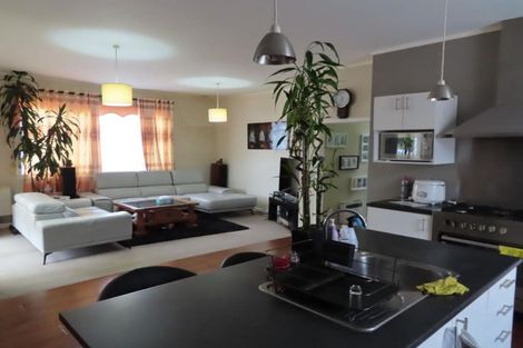 Photo of property in 9 Plunket Avenue, Petone, Lower Hutt, 5012