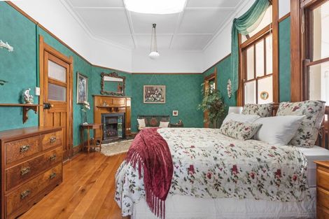 Photo of property in 11 Finnis Lane, Hospital Hill, Napier, 4110