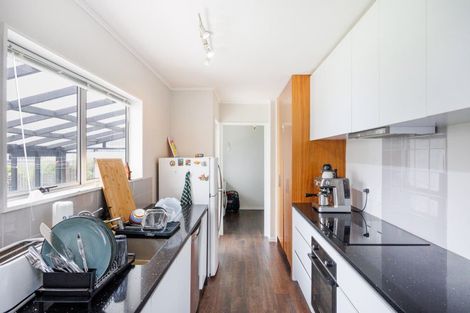 Photo of property in 86 Benmore Avenue, Cloverlea, Palmerston North, 4412