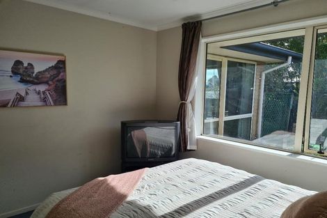 Photo of property in 6 Dinton Street, Russley, Christchurch, 8042