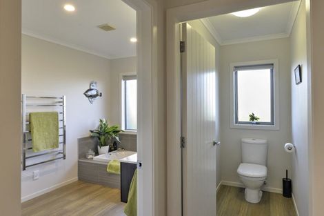 Photo of property in 104e Mannings Road, Carrington, Carterton, 5791