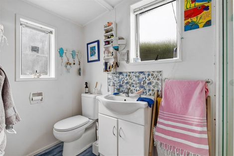 Photo of property in 1142 Abel Tasman Drive, Ligar Bay, Takaka, 7183