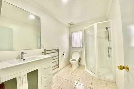 Photo of property in 14 Franshell Crescent, East Tamaki, Auckland, 2013