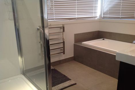 Photo of property in 44 Sherwin Avenue, Albert Town, Wanaka, 9305