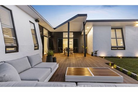 Photo of property in 30 Araroa Place, Papamoa Beach, Papamoa, 3118