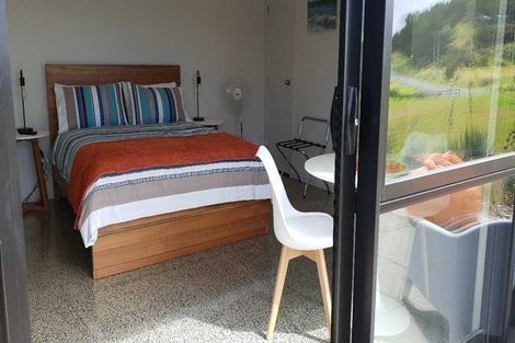 Photo of property in 330 Cable Bay Block Road, Cable Bay, 0420