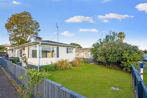 Photo of property in 1/17 Hoturoa Place, Manurewa, Auckland, 2102